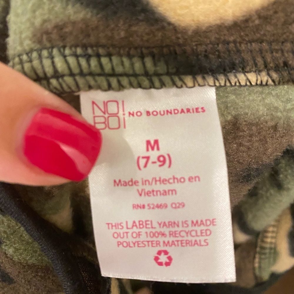 No Boundaries camo sweater - Picture 7 of 7